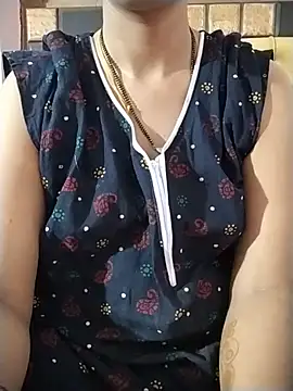 RASHMI SHARMA9 online show from May 16, 10:08 pm