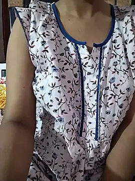 RASHMI SHARMA9 online show from May 20, 6:03 pm