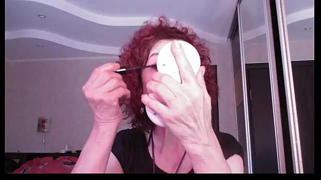 Kelly Flurr online show from June 7, 1:48 pm