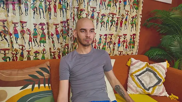 Snapshot of Burning_bald chatting on November 27, 12:51 pm Burning bald online show from November 27, 12:51 pm