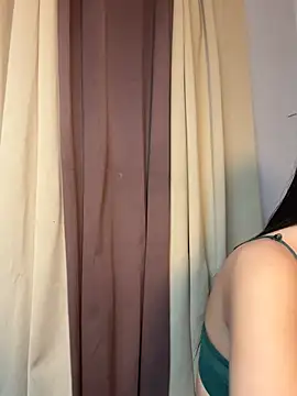 Diannellove online show from July 11, 4:32 pm