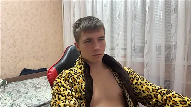 Snapshot of golden_flash chatting on November 30, 6:45 pm golden flash online show from November 30, 6:45 pm