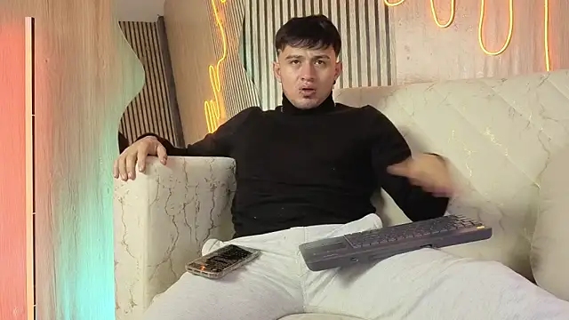 kingbrakly online show from December 5, 3:48 am