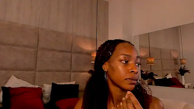 Snapshot of GenesisJordan chatting on July 31, 9:25 pm GenesisJordan online show from July 31, 9:25 pm