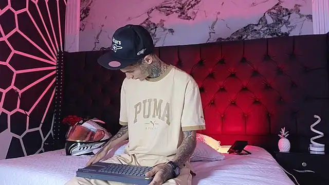 Paulo 527 online show from May 1, 11:20 pm