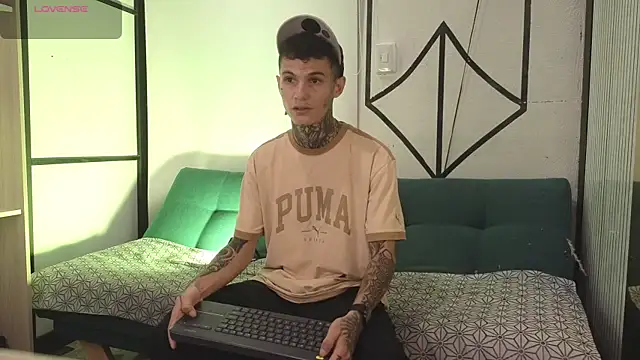 Paulo 527 online show from July 11, 5:43 am