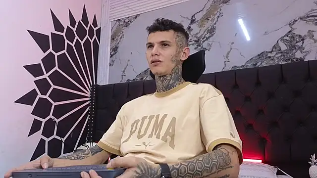 Paulo 527 online show from July 24, 4:32 am