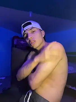 Snapshot of pabonsitoo chatting on November 28, 1:41 am pabonsitoo online show from November 28, 1:41 am