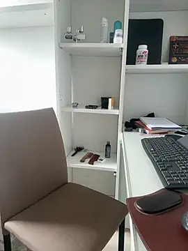 RicoValen online show from March 7, 5:32 pm