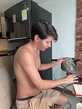 RicoValen online show from March 12, 7:09 pm