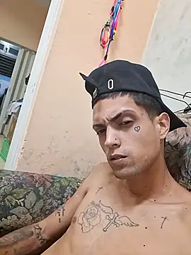 KingWhitexxx online show from November 28, 11:40 pm