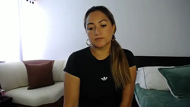 ximenaxcite19 online show from February 2, 1:10 pm