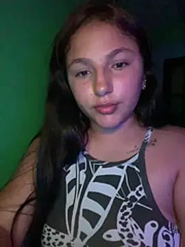 Snapshot of Emily_milk_1 chatting on June 14, 5:31 am Emily milk 1 online show from June 14, 5:31 am