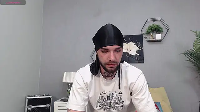 KaneHunter online show from April 27, 8:07 pm