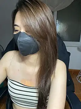 Snapshot of Lunamoon68 chatting on April 12, 5:51 pm Lunamoon68 online show from April 12, 5:51 pm