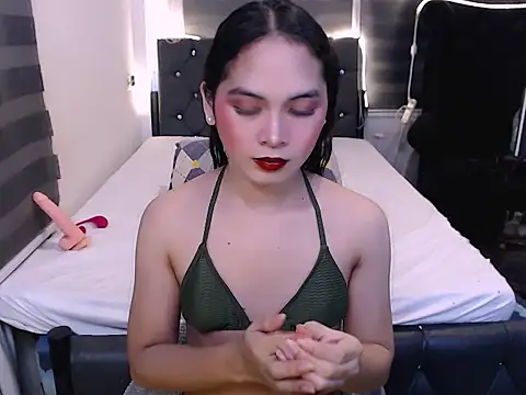 sylvannia cumslut online show from December 1, 2:16 am