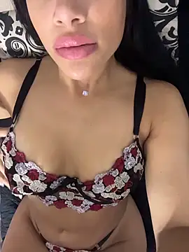 NancyQuen online show from December 1, 1:27 pm