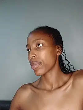 MsParisSmith online show from March 6, 9:00 pm