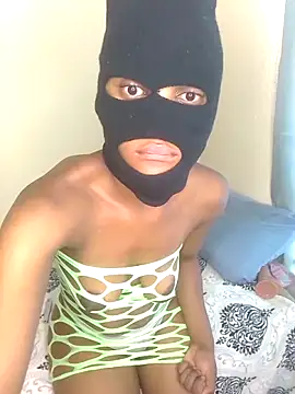 Snapshot of RinaXo1 chatting on December 2, 6:30 am RinaXo1 online show from December 2, 6:30 am