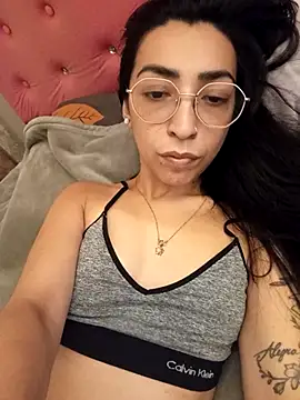 Yani-14 online show from May 5, 11:46 pm