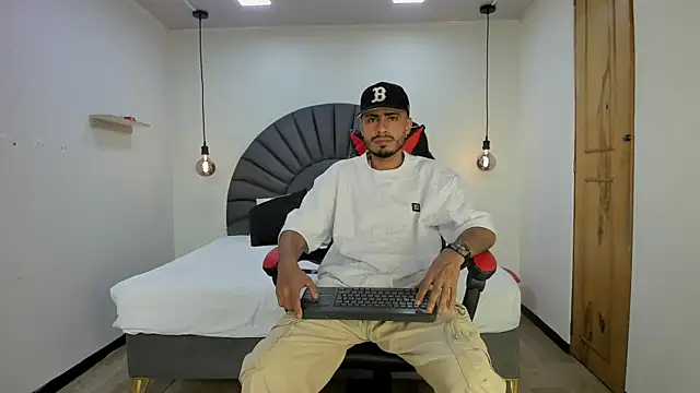 MatthewCullen online show from January 14, 8:36 pm