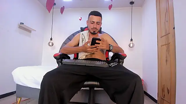 MatthewCullen online show from March 12, 8:59 pm