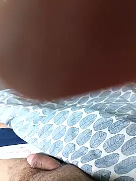 Snapshot of alesaaxxx chatting on December 21, 8:16 pm alesaaxxx online show from December 21, 8:16 pm