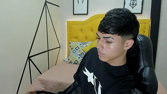 Ethan Jamees online show from February 10, 1:37 pm