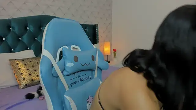 Snapshot of Valery_jame chatting on June 25, 8:13 pm Valery jame online show from June 25, 8:13 pm