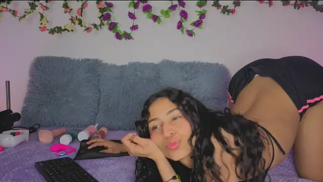 Snapshot of MarillynMorgan chatting on February 1, 3:21 pm MarillynMorgan online show from February 1, 3:21 pm