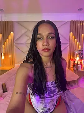 coraline vera online show from April 25, 7:33 pm