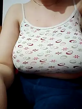 CuteBahar online show from December 1, 6:57 pm