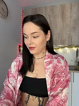 EvaNoirrr online show from December 2, 6:19 am