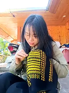 Snapshot of flooora chatting on November 29, 2:58 am flooora online show from November 29, 2:58 am