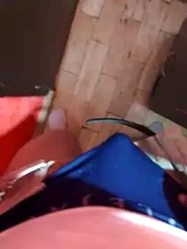 Snapshot of cristian112090 chatting on December 2, 9:10 pm cristian112090 online show from December 2, 9:10 pm