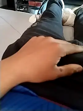 Yordivil1 online show from December 3, 8:51 pm