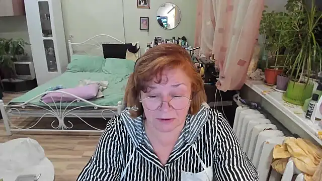 rekelme online show from February 5, 6:45 pm