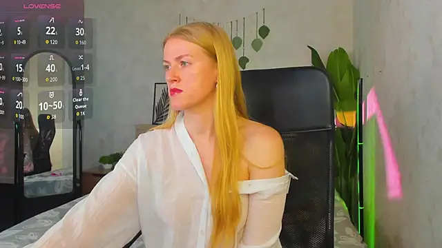 Alicia Hars online show from June 9, 12:00 am