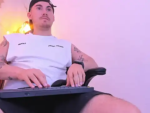 Bruno walkerr online show from December 2, 12:21 pm