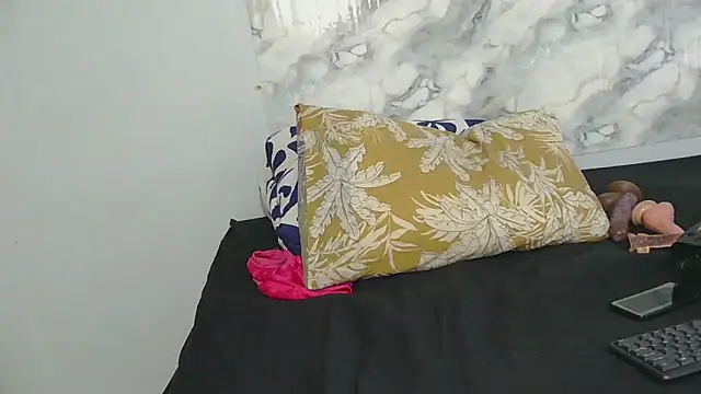 SexyZuluBarbie online show from May 28, 10:34 am