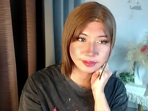 Snapshot of asiantwink0000 chatting on July 4, 8:31 am asiantwink0000 online show from July 4, 8:31 am