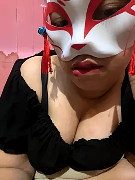 Snapshot of Julia_Sari00 chatting on December 3, 7:23 pm Julia Sari00 online show from December 3, 7:23 pm