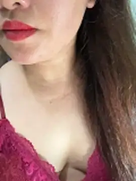 light wei online show from June 8, 3:45 pm