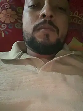 Snapshot of rkaythaku chatting on December 1, 5:51 pm rkaythaku online show from December 1, 5:51 pm