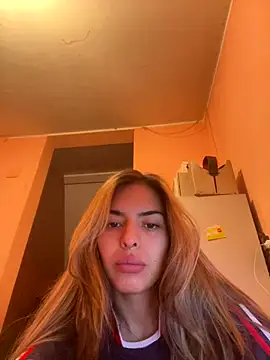 Snapshot of CammyyDomm chatting on December 22, 11:57 pm CammyyDomm online show from December 22, 11:57 pm