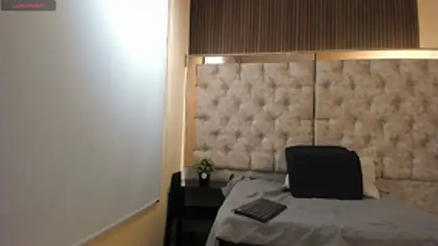  Caroline34 online show from April 30, 10:32 am