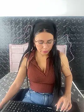 Alanaa Sweet- online show from December 2, 7:42 pm