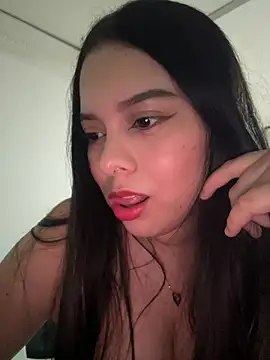 sweet ruby  online show from June 14, 1:58 am