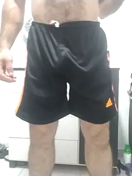 Snapshot of esterfour40 chatting on December 3, 9:29 am esterfour40 online show from December 3, 9:29 am