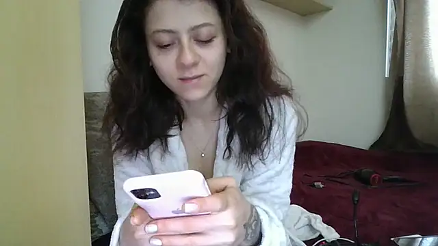 GabriellaManhas online show from June 26, 4:55 pm